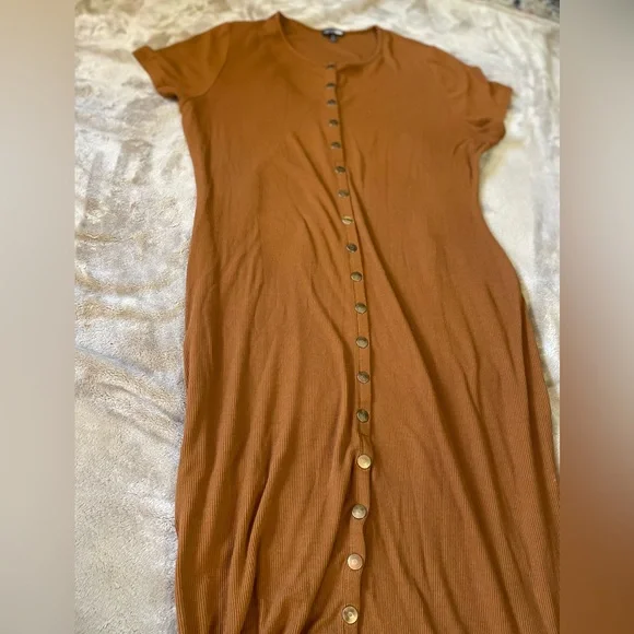 Fashion Nova Ribbed Button-Front Midi Dress – 3X (Rust Brown) - Picture 2 of 6